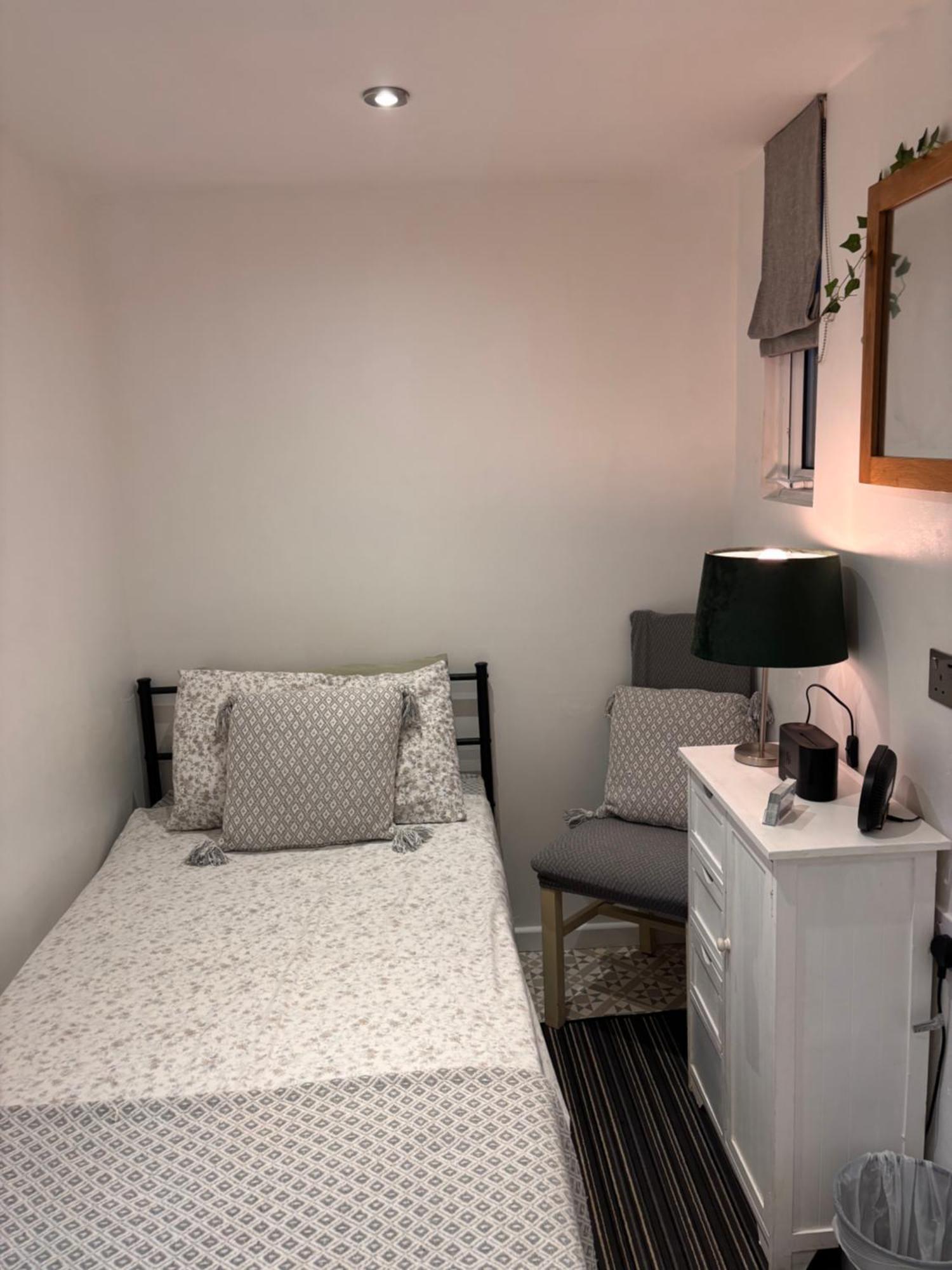 Private Access Small Room In Leicester Free Parking Drinks Luaran gambar