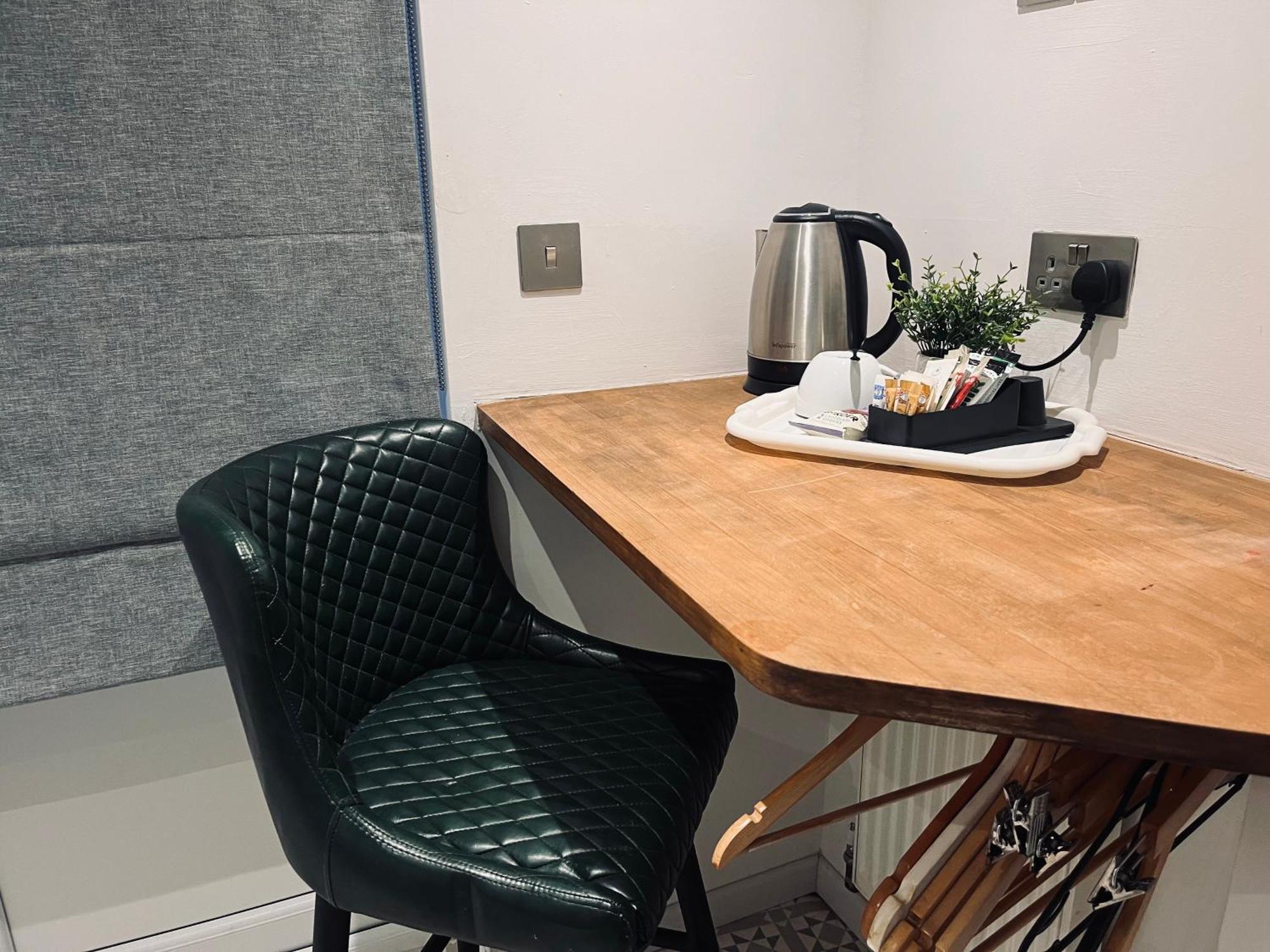 Private Access Small Room In Leicester Free Parking Drinks Luaran gambar